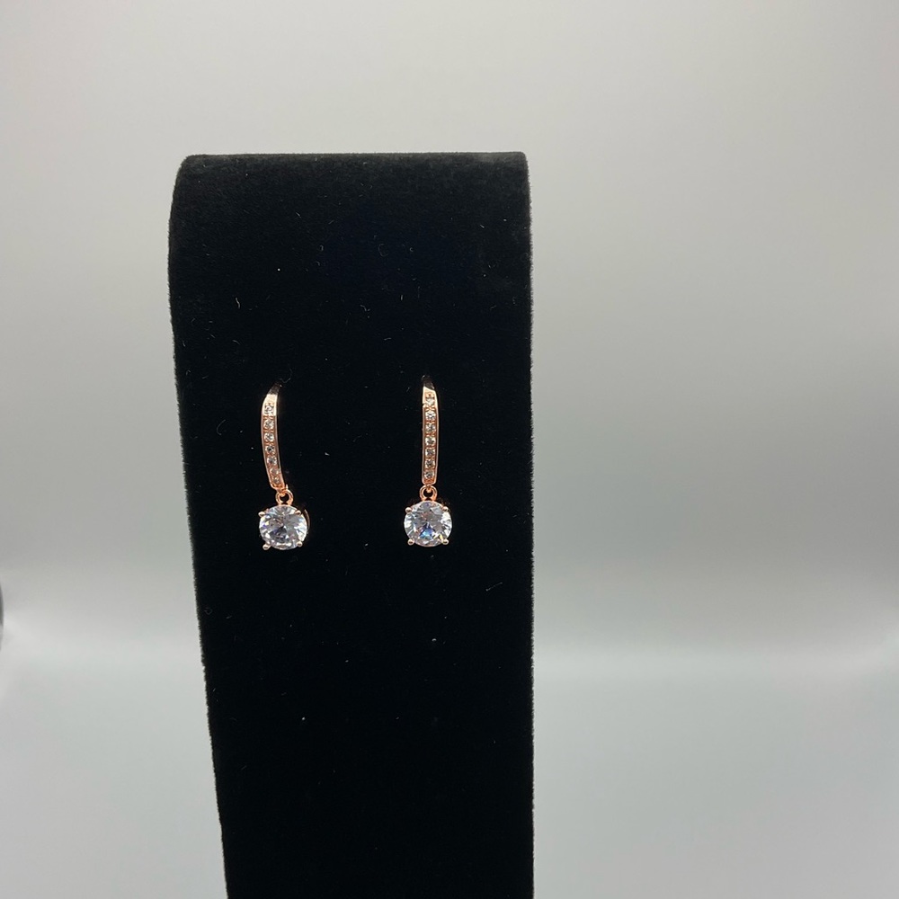 Rose gold gorgeous earrings